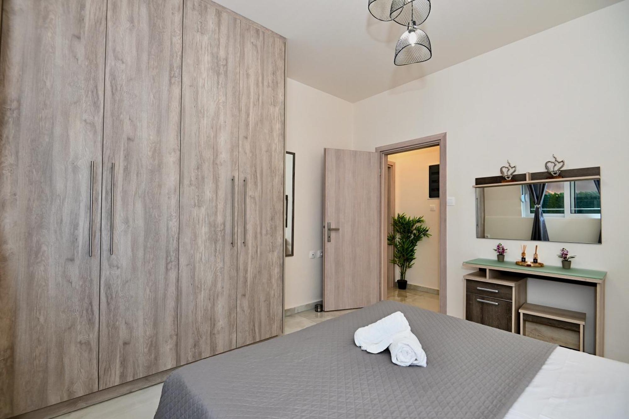 Harmony Seaside House Appartement Ialysos  Buitenkant foto