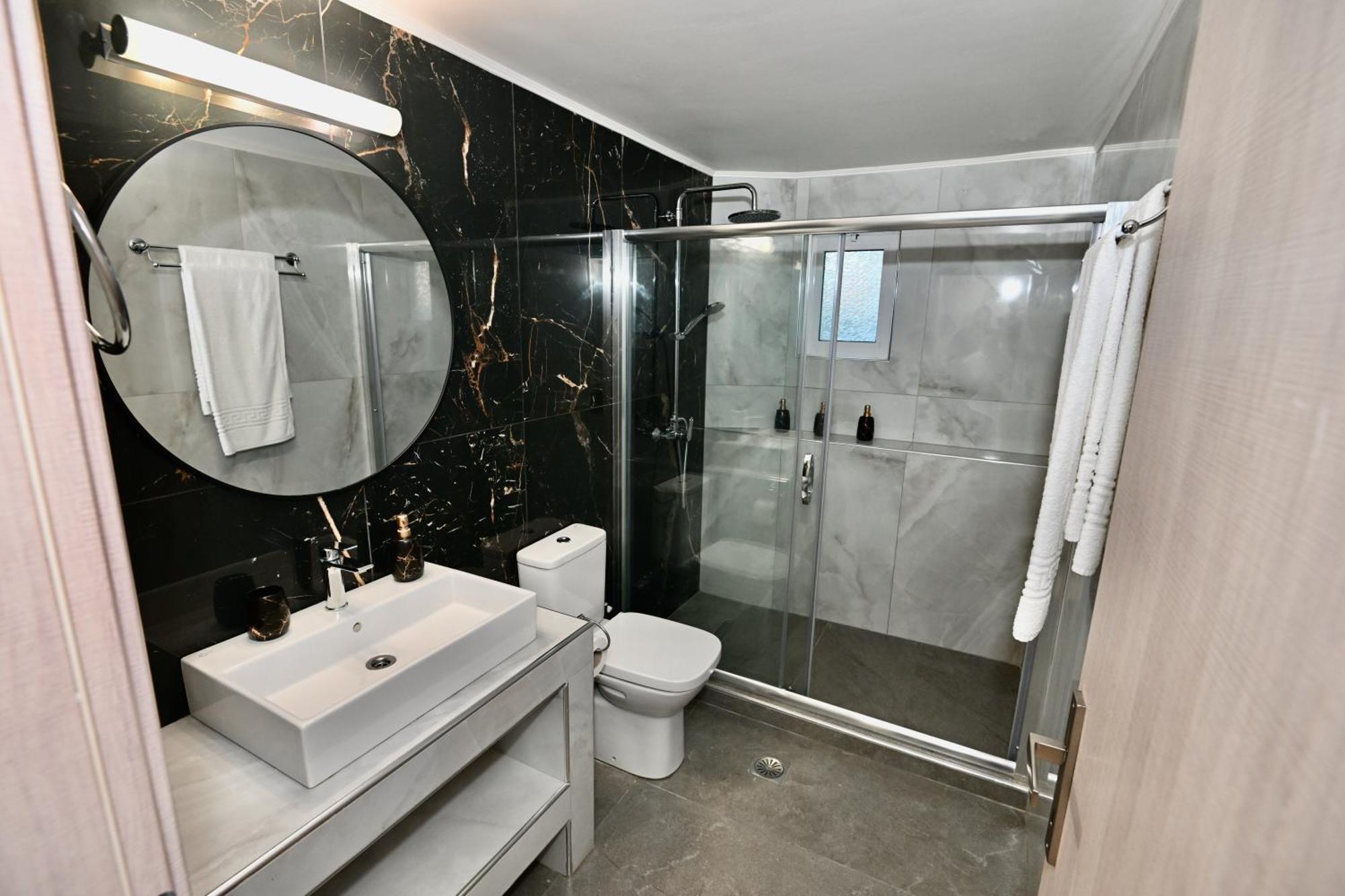 Harmony Seaside House Appartement Ialysos  Buitenkant foto